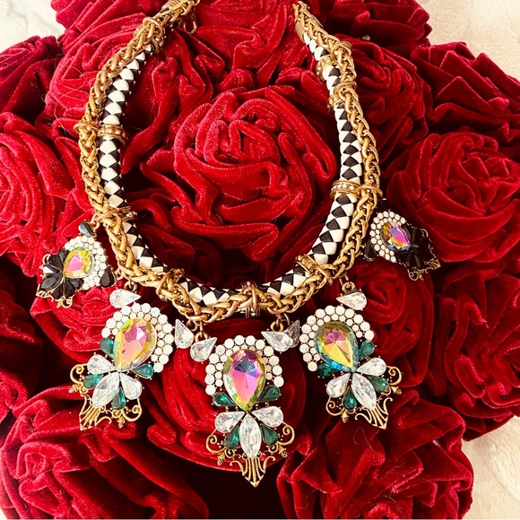 🌹HP🌹ASOS Rhinestone Statement Necklace - Picture 9 of 16